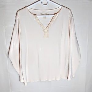 Ivory Long Sleeve V Neck Sweater 26/28W